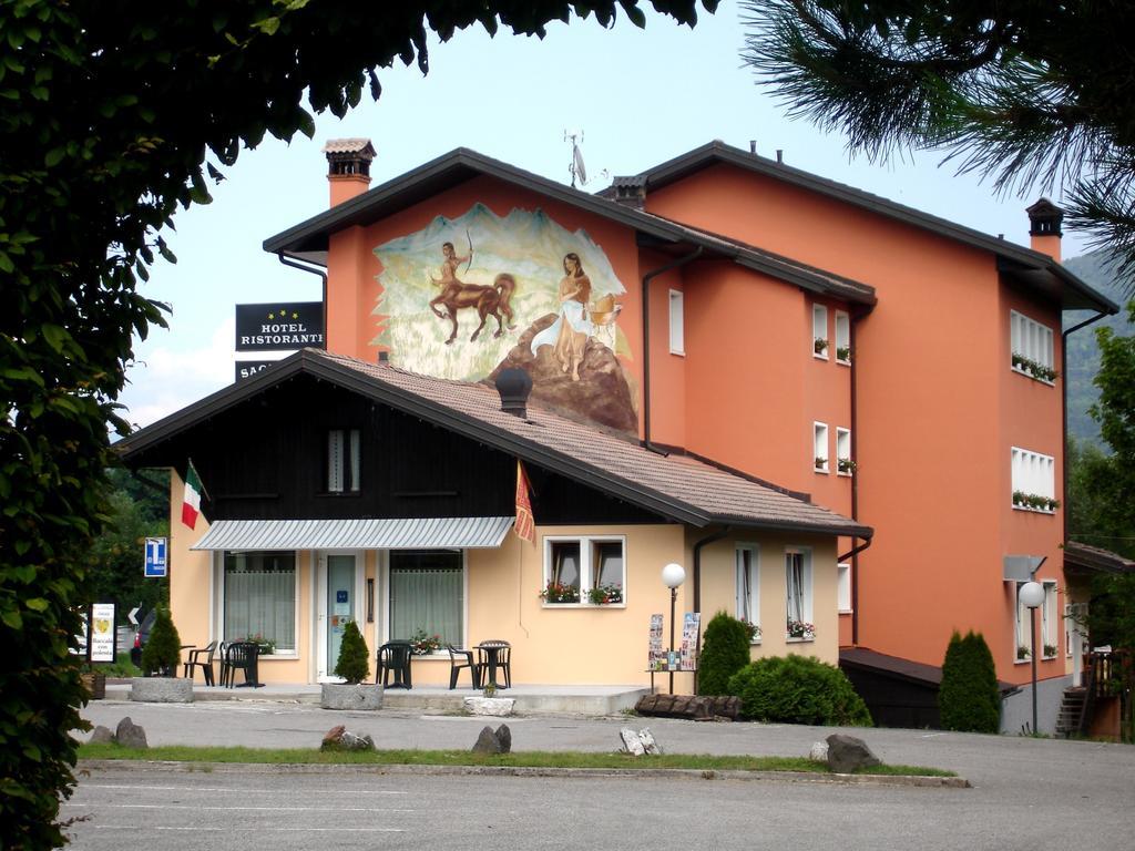 Hotel Ristorante Sagittario Feltre Eksteriør billede